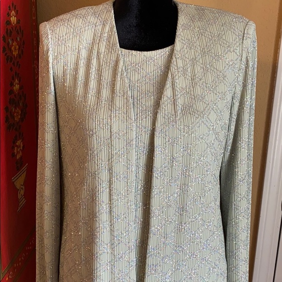 Alex Evenings gown size 6P - Picture 3 of 6